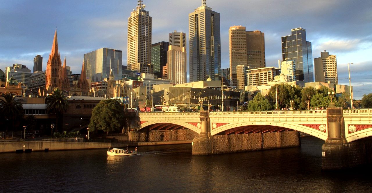 loving-strangers-in-melbourne-pioneers